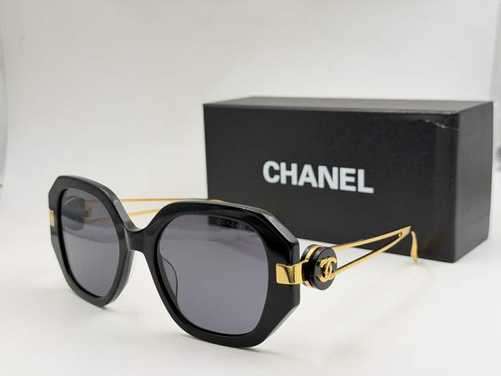 Picture of Chanel Sunglasses _SKUfw79278563fw